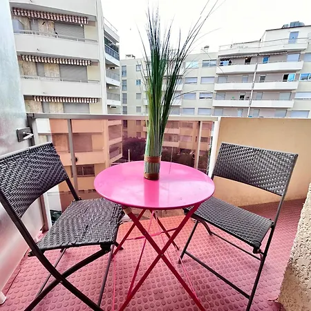 Appartement Soleil- 4 Pers Hyper Centre - 2 Min - Terrasse Saint-Raphaël